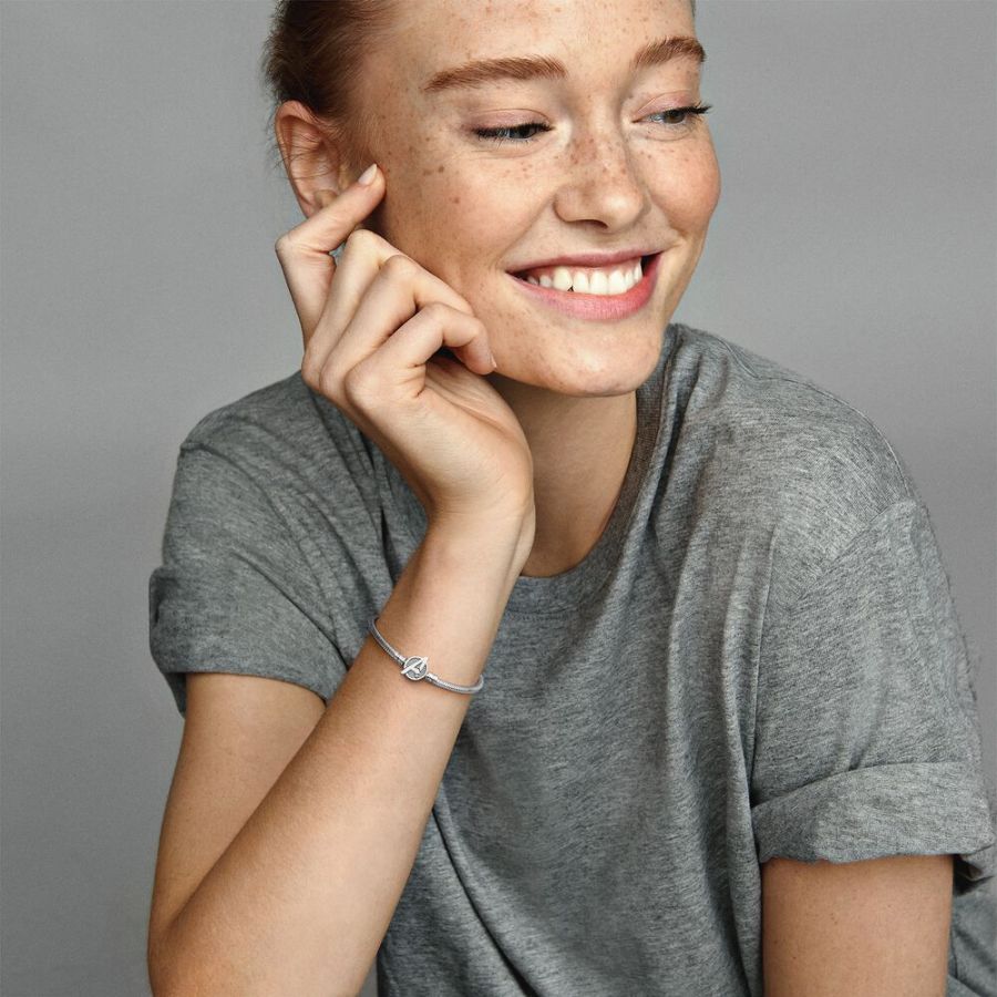 Pandora The Avengers Logo Clasp Snake Chain Bracelet - Image 3